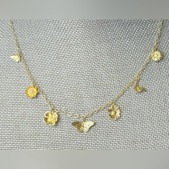 Kendra Scott Jewelry - Cailey Gold Charm Necklace